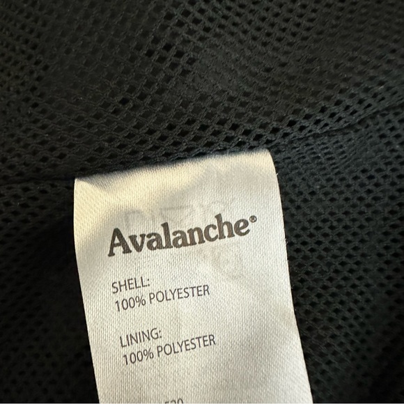 Avalanche Weather Shield Running Shell Lightweight Jacket Size Medium - Picture 14 of 14